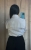 modna stylowa elegancka biała bawełniana koszula damska MILO La Balancia z długim rękawem w pionowe paski z kołnierzykiem krawatem zapinana na guziki casual smart casual na co dzień do pracy na spotkania kobiecy krój polski produkt
