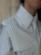 modna stylowa elegancka biała bawełniana koszula damska MILO La Balancia z długim rękawem w pionowe paski z kołnierzykiem krawatem zapinana na guziki casual smart casual na co dzień do pracy na spotkania kobiecy krój polski produkt