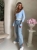 dopasowana niebieska bluzka baby blue ROSAS By Me Anita długi rękaw wiskoza miły materiał dekolt w kształcie serca basic elegancki look codzienny styl minimal style casual look polska marka polski produkt komfort wygoda baza do stylizacji